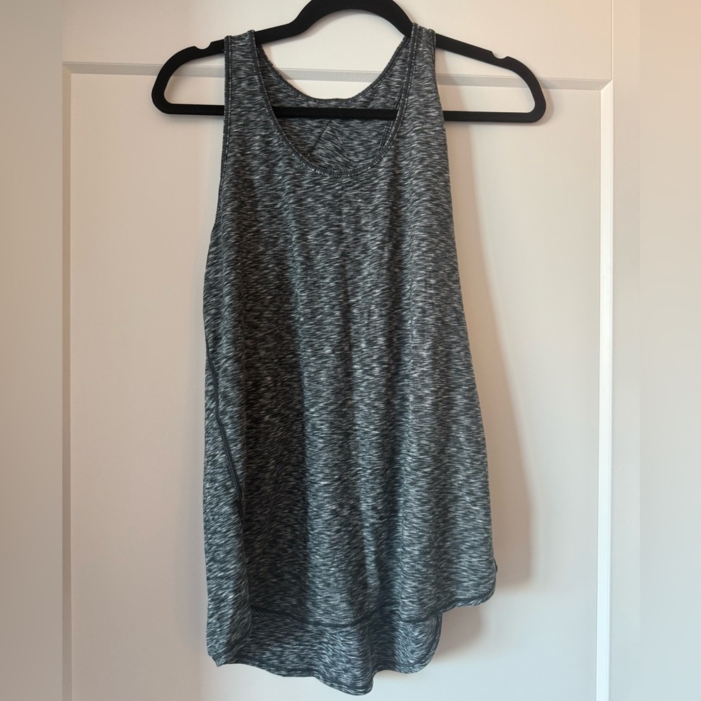 Lululemon Athletica Essential Tank Top Pleated, grey, sz 6